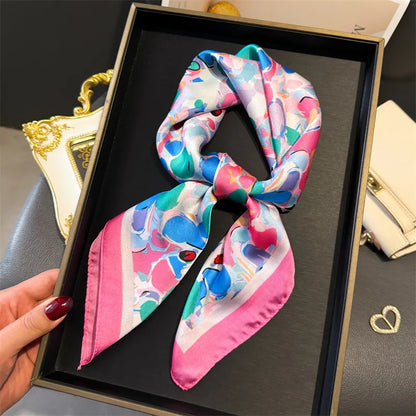 Luxuriöses Satin-Seidentuch Damen – Quadratisches Markentuch mit Blumenmuster