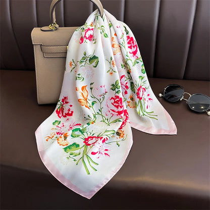 Luxuriöses Satin-Seidentuch Damen – Quadratisches Markentuch mit Blumenmuster