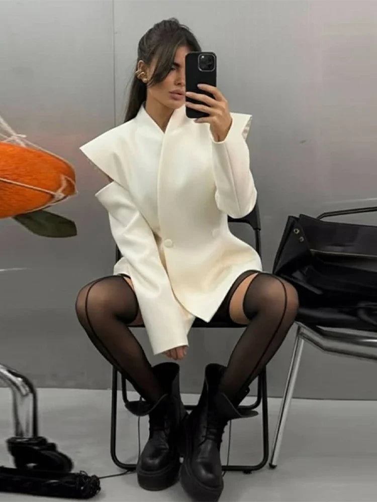 Blazer mit Cut-Out Schultern - JWANOFFIZIELL
