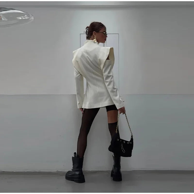 Blazer mit Cut-Out Schultern - JWANOFFIZIELL