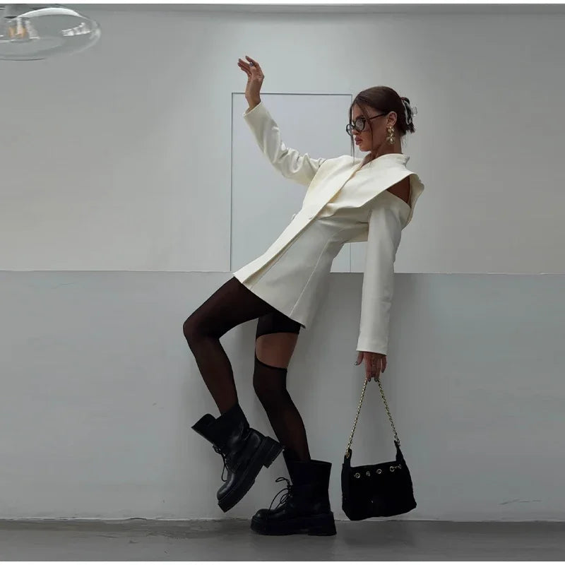 Blazer mit Cut-Out Schultern - JWANOFFIZIELL