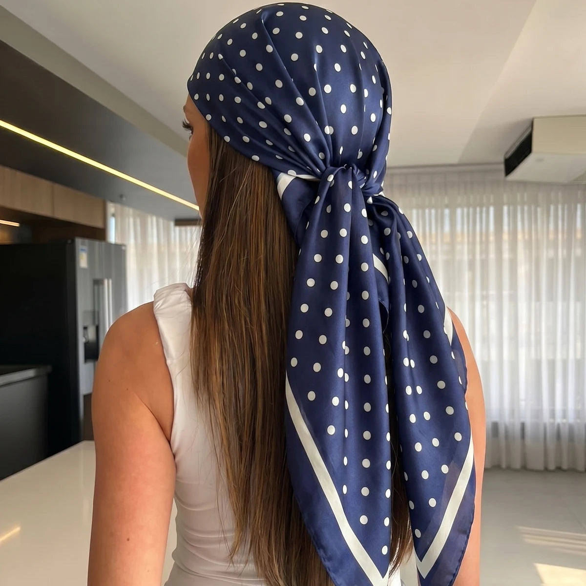 Gepunkteter Satin-Seidenschal Damen – Quadratisches Halstuch Haarband Kopftuch