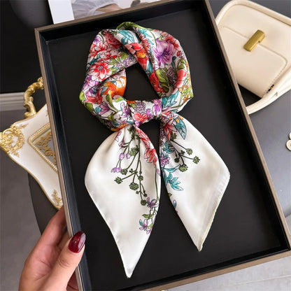 Luxuriöses Satin-Seidentuch Damen – Quadratisches Markentuch mit Blumenmuster