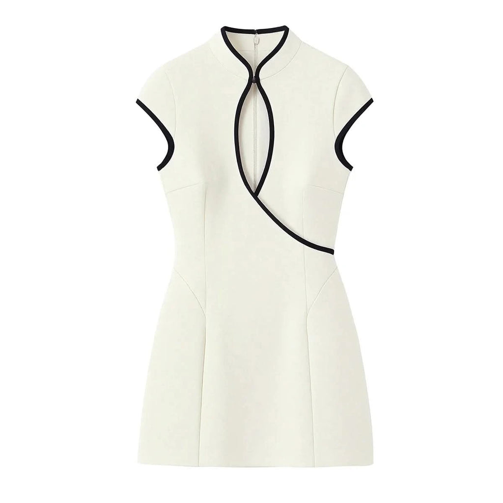 Cut-Out Mini Kleid in Weiß - JWANOFFIZIELL