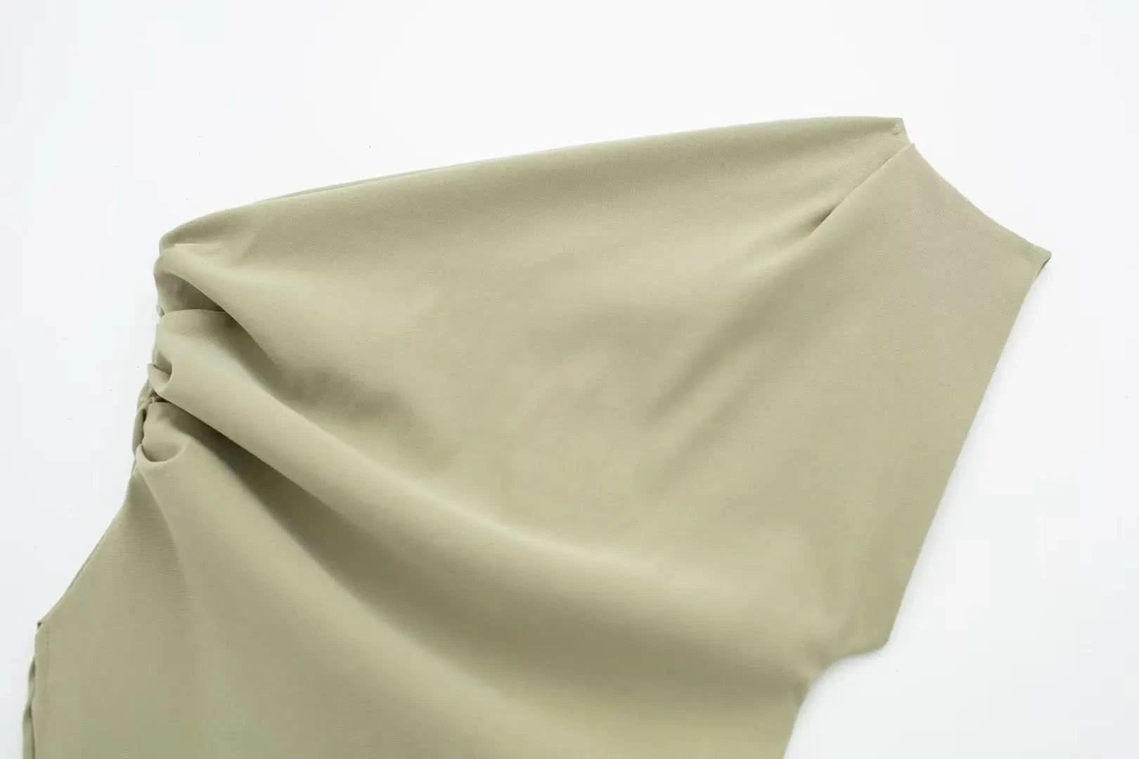 Asymmetrisches Off-Shoulder Top