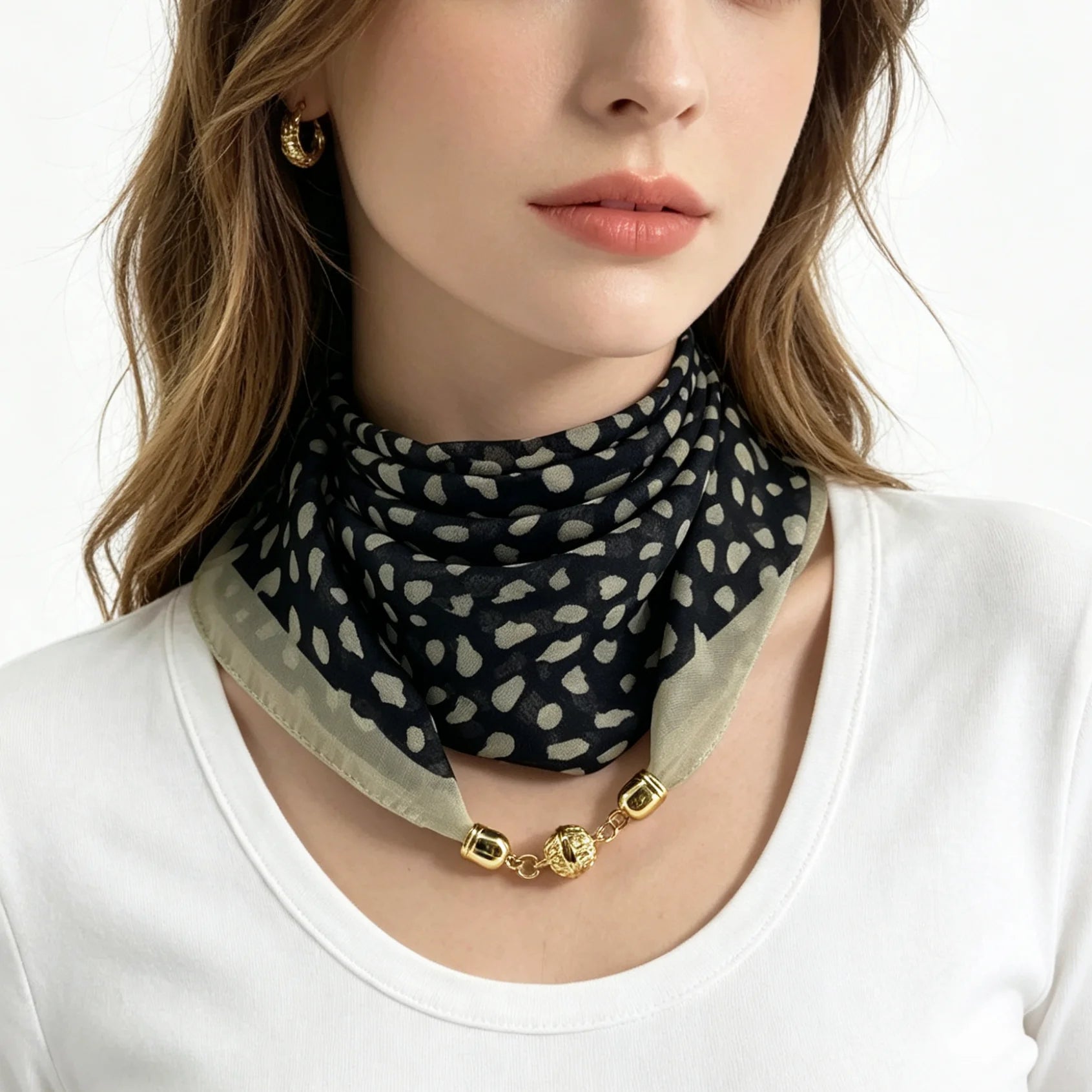 Leo-Print Chiffon-Halstuch mit Magnetverschluss - JWANOFFIZIELL