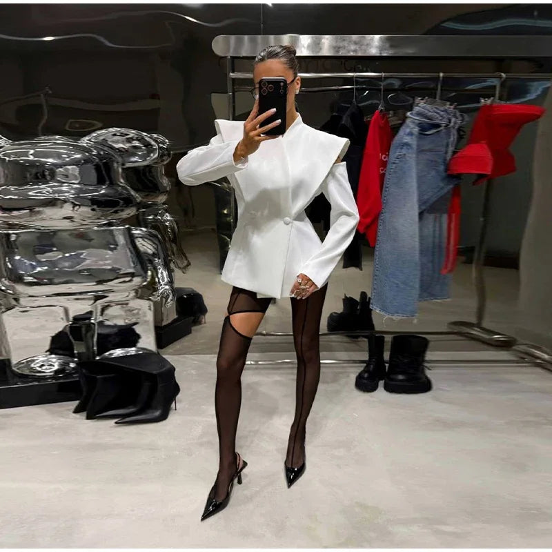 Blazer mit Cut-Out Schultern - JWANOFFIZIELL