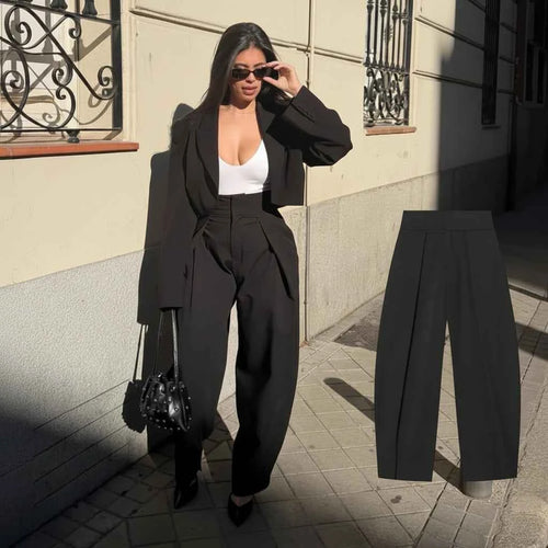 Wide-leg Balloon-Hose Damenhosen by JWANOFFIZIELL featuring a relaxed fit and stylish design, displayed in a neutral color.