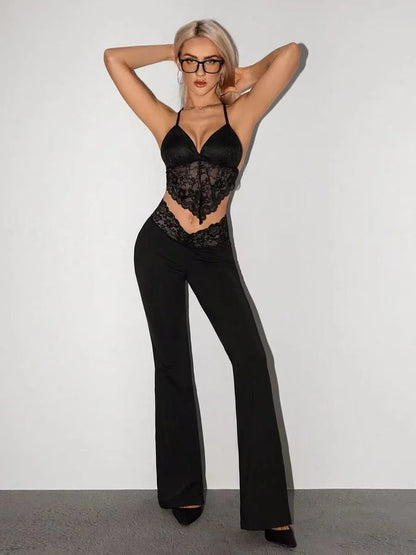 Schwarze Low-Waist-Schlaghose Damen – Spitzen-Details Slim Fit Figurformend