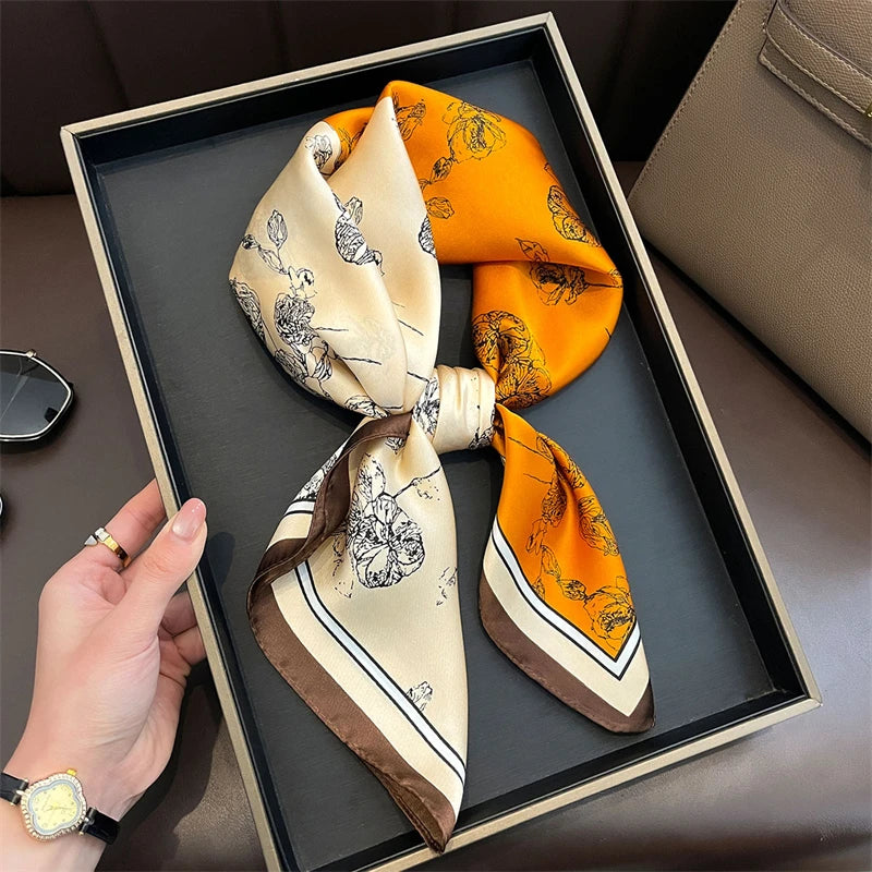Luxuriöses Satin-Seidentuch Damen – Quadratisches Markentuch mit Blumenmuster