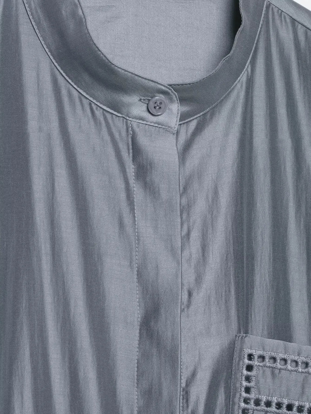 Bestickte Satin-Bluse mit Stehkragen - JWANOFFIZIELL
