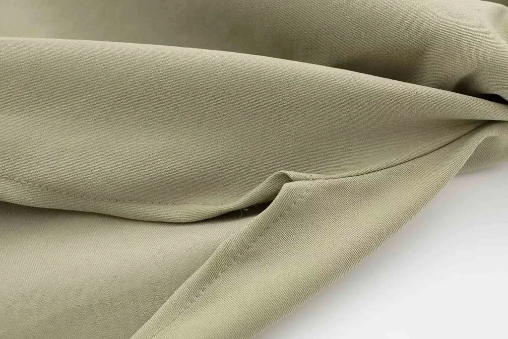 Asymmetrisches Off-Shoulder Top