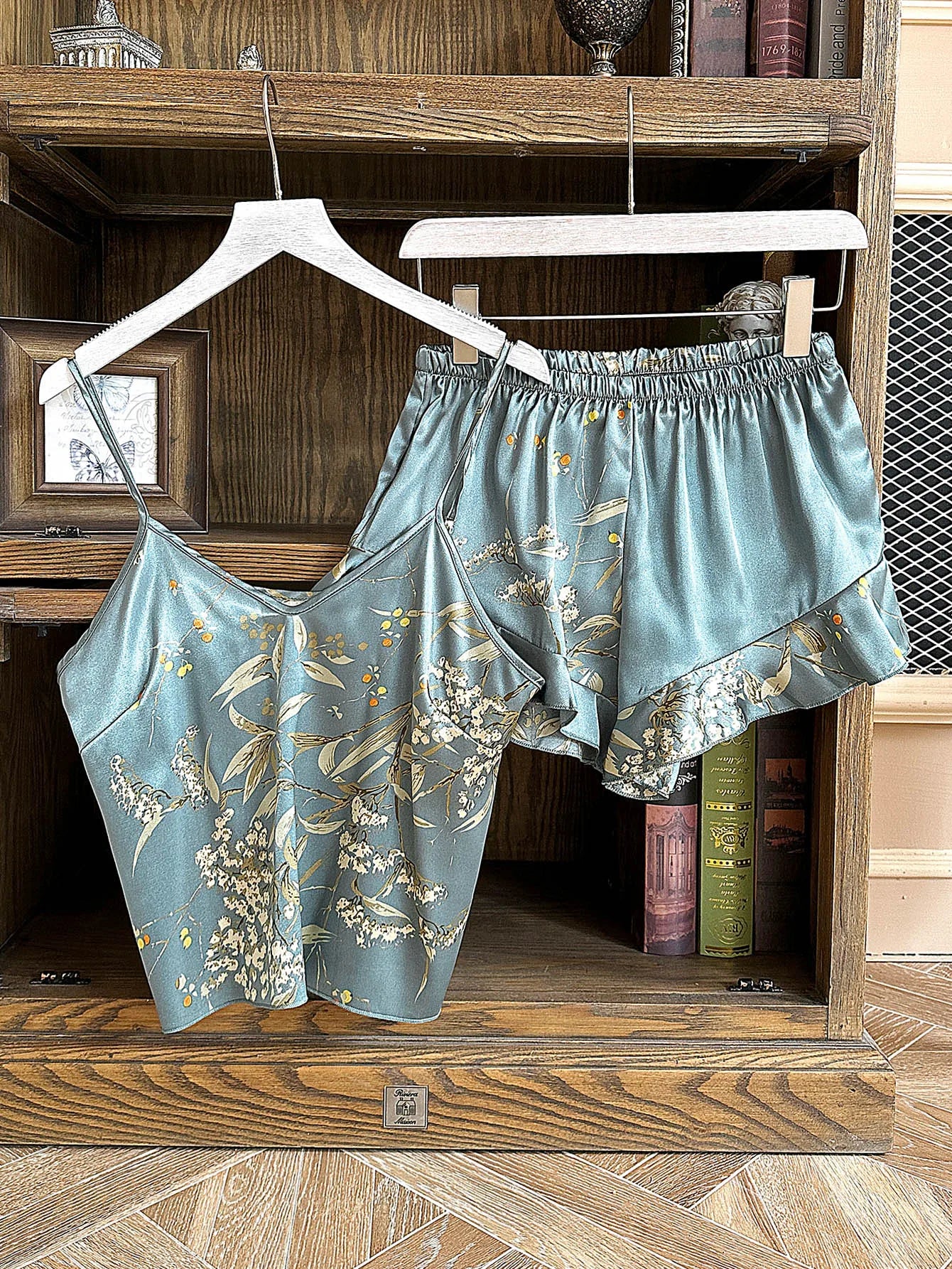Damen Schlafanzug mit Kirschprint Cami Top & Shorts Vintage