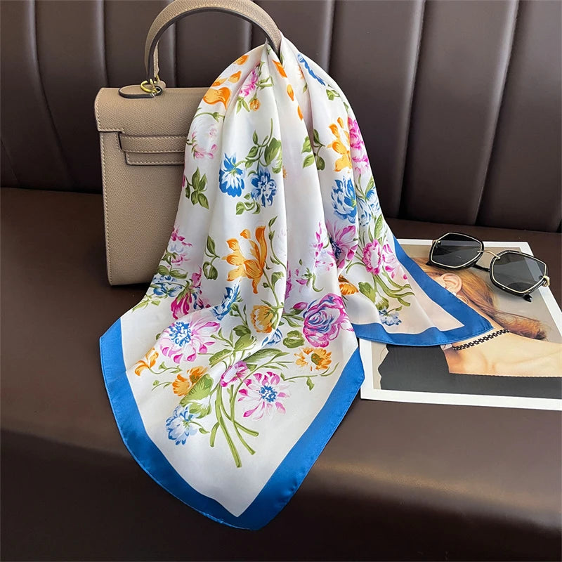 Luxuriöses Satin-Seidentuch Damen – Quadratisches Markentuch mit Blumenmuster