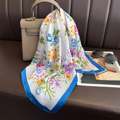 Luxuriöses Satin-Seidentuch Damen – Quadratisches Markentuch mit Blumenmuster