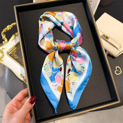 Luxuriöses Satin-Seidentuch Damen – Quadratisches Markentuch mit Blumenmuster