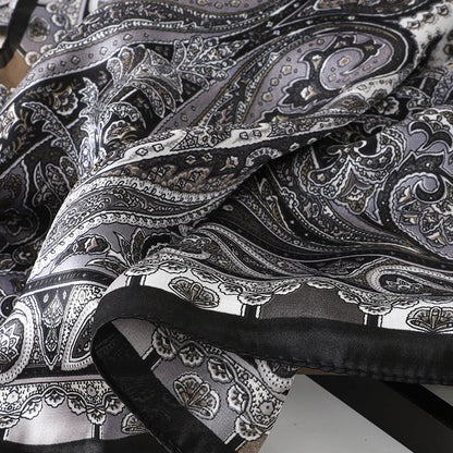 Luxuriöses Satin-Seidentuch Damen – Quadratisches Markentuch mit Blumenmuster