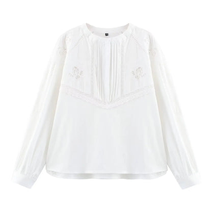 Romantisches Stickerei-Set in Weiß – Lockeres Hemd & Spitzen-Shorts