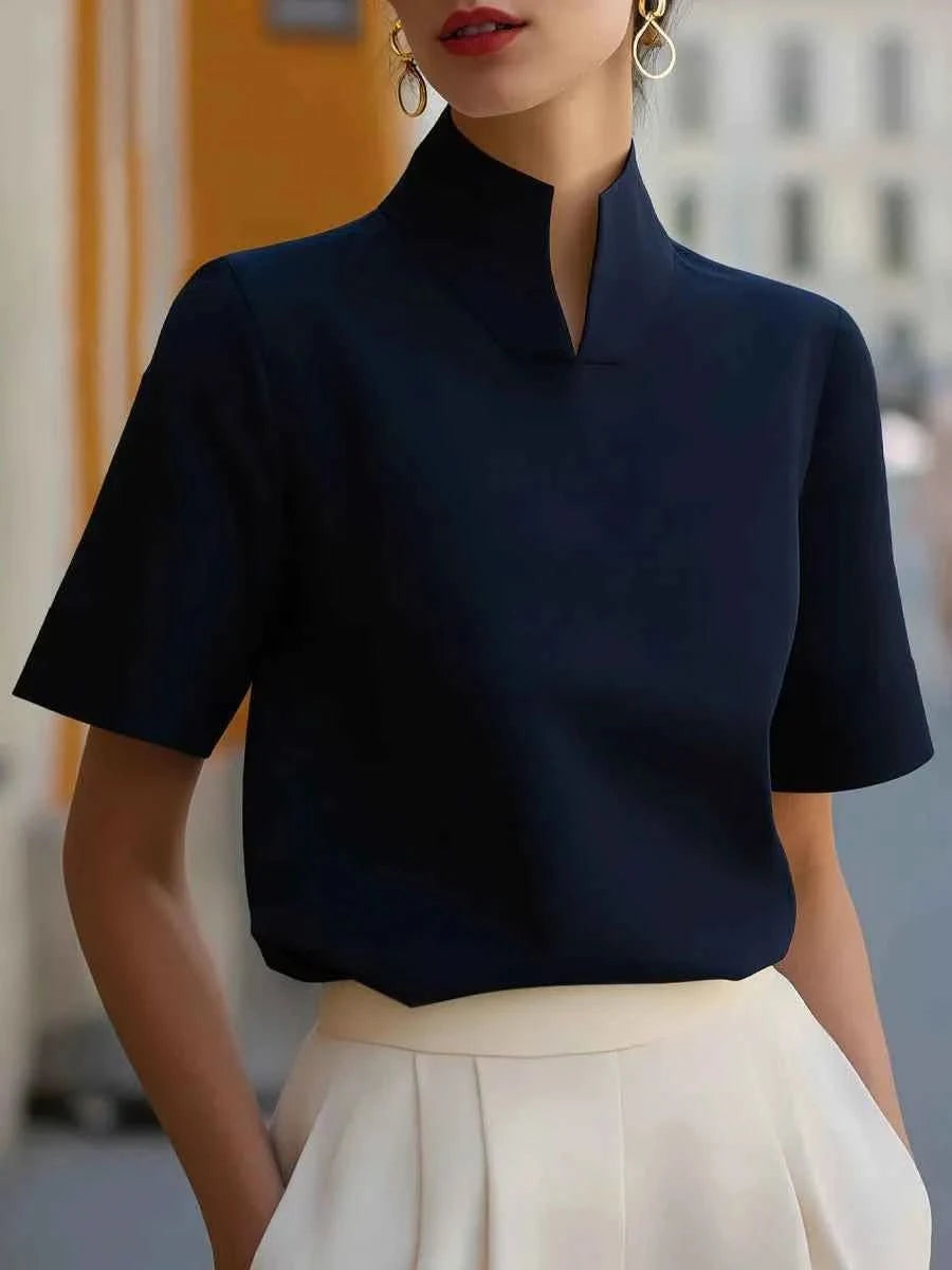 Kurzarm-Bluse Stehkragen in Marineblau - JWANOFFIZIELL