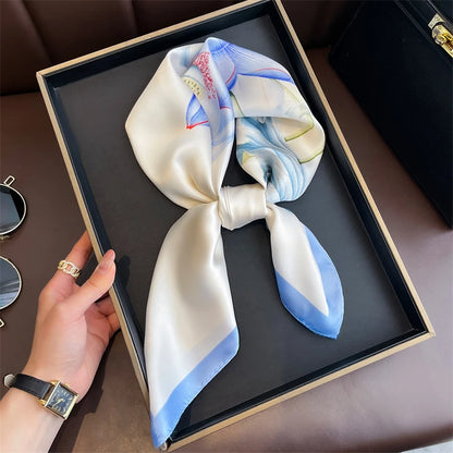 Luxuriöses Satin-Seidentuch Damen – Quadratisches Markentuch mit Blumenmuster