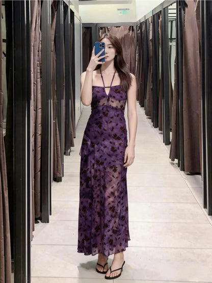 Traumhaftes Maxi-Kleid mit Blumenstickerei & Mesh – Rückenfreies Sommerabendkleid in Lila