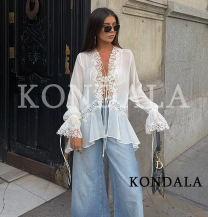 Elegantes Spitzen-Krochet-Shirt mit Rüschen & Schnürung – Transparentes Sommerbluse