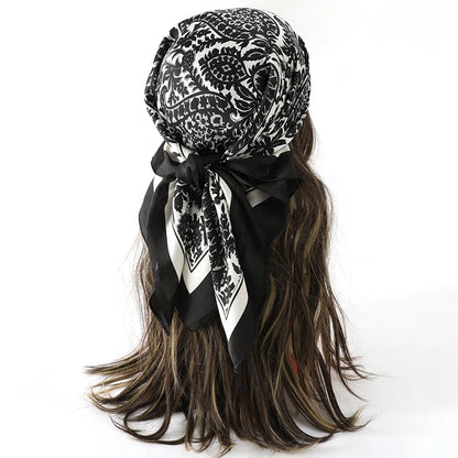 Boho Satin Seidentuch Damen – Quadratisches Kopftuch mit Blumen & Tropenmuster