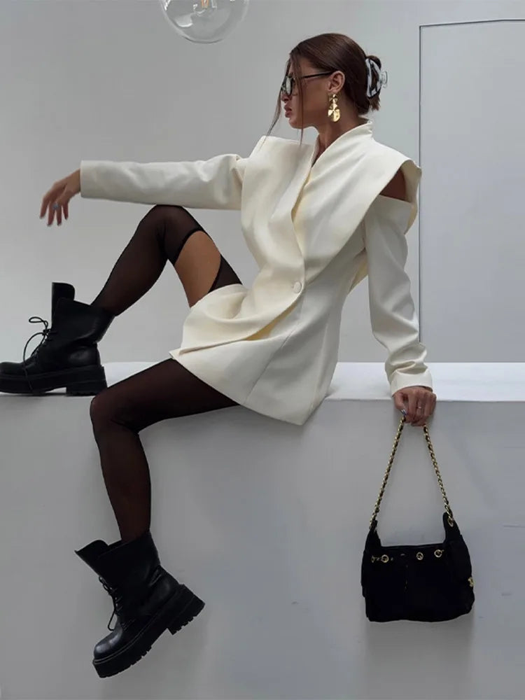 Blazer mit Cut-Out Schultern - JWANOFFIZIELL