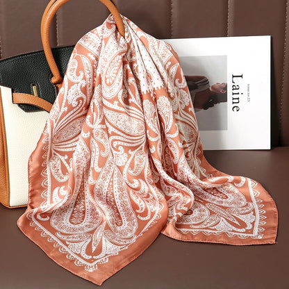Luxuriöses Satin-Seidentuch Damen – Quadratisches Markentuch mit Blumenmuster