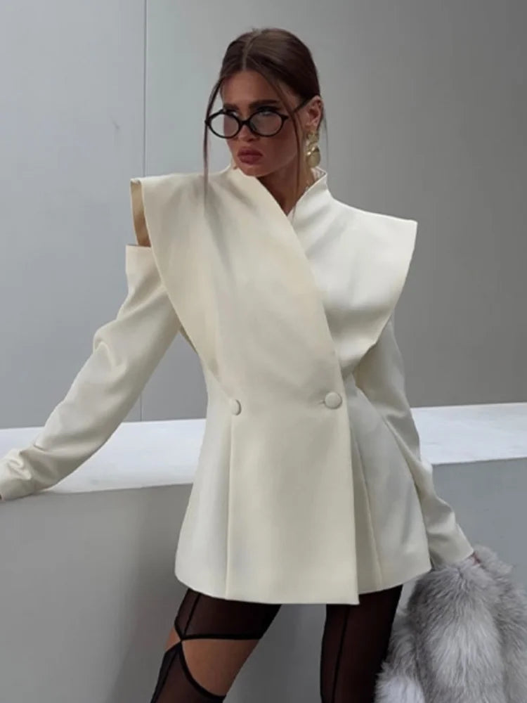 Blazer mit Cut-Out Schultern - JWANOFFIZIELL
