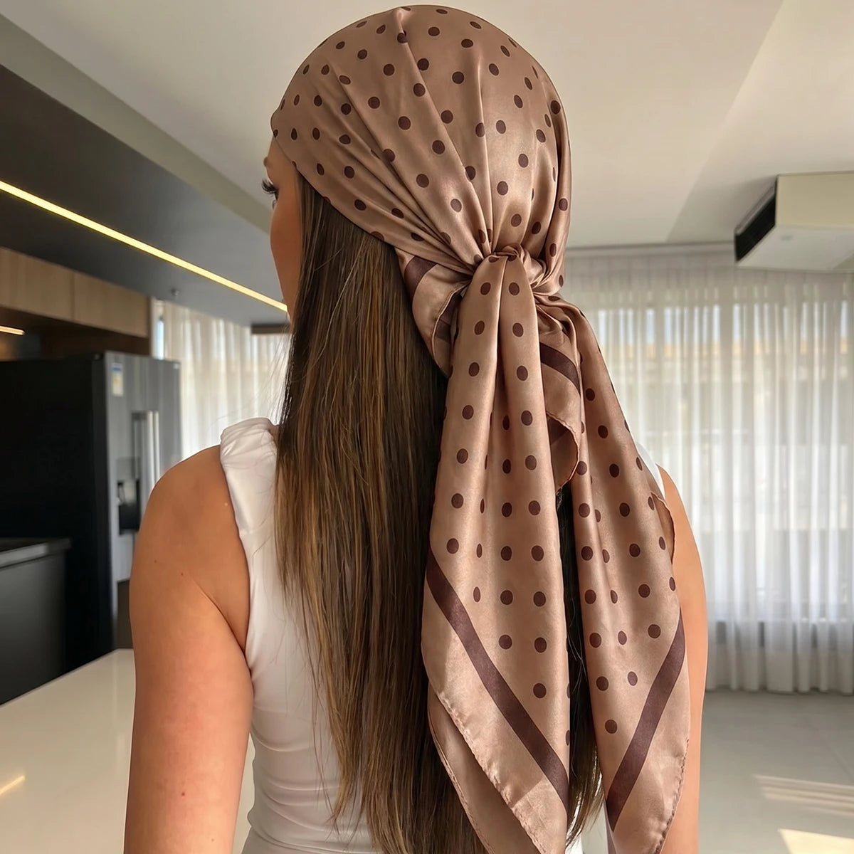 Gepunkteter Satin-Seidenschal Damen – Quadratisches Halstuch Haarband Kopftuch