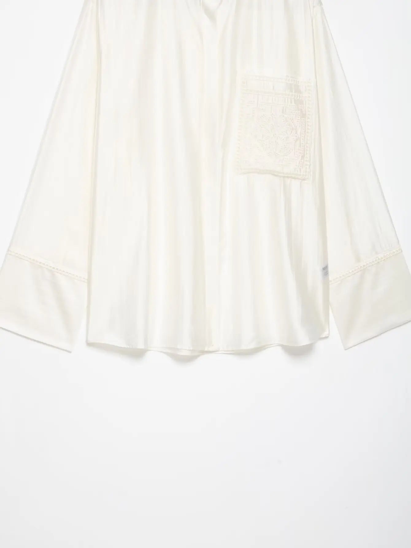 Bestickte Satin-Bluse mit Stehkragen - JWANOFFIZIELL