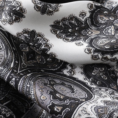 Luxuriöses Satin-Seidentuch Damen – Quadratisches Markentuch mit Blumenmuster