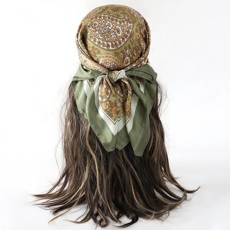 Boho Satin Seidentuch Damen – Quadratisches Kopftuch mit Blumen & Tropenmuster