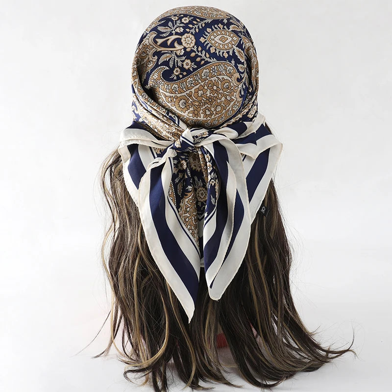 Boho Satin Seidentuch Damen – Quadratisches Kopftuch mit Blumen & Tropenmuster