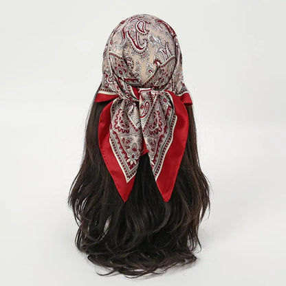 Boho Satin Seidentuch Damen – Quadratisches Kopftuch mit Blumen & Tropenmuster