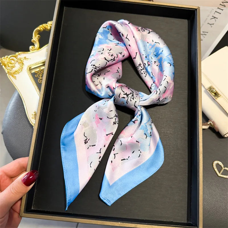 Luxuriöses Satin-Seidentuch Damen – Quadratisches Markentuch mit Blumenmuster