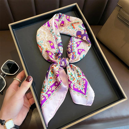 Luxuriöses Satin-Seidentuch Damen – Quadratisches Markentuch mit Blumenmuster