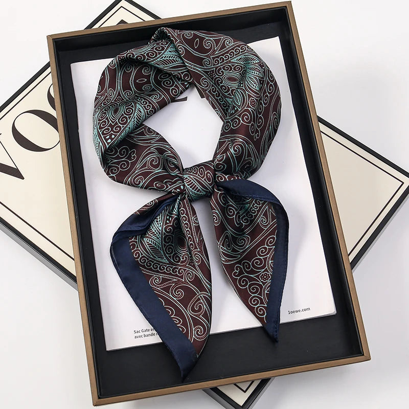 Luxuriöses Satin-Seidentuch Damen – Quadratisches Markentuch mit Blumenmuster