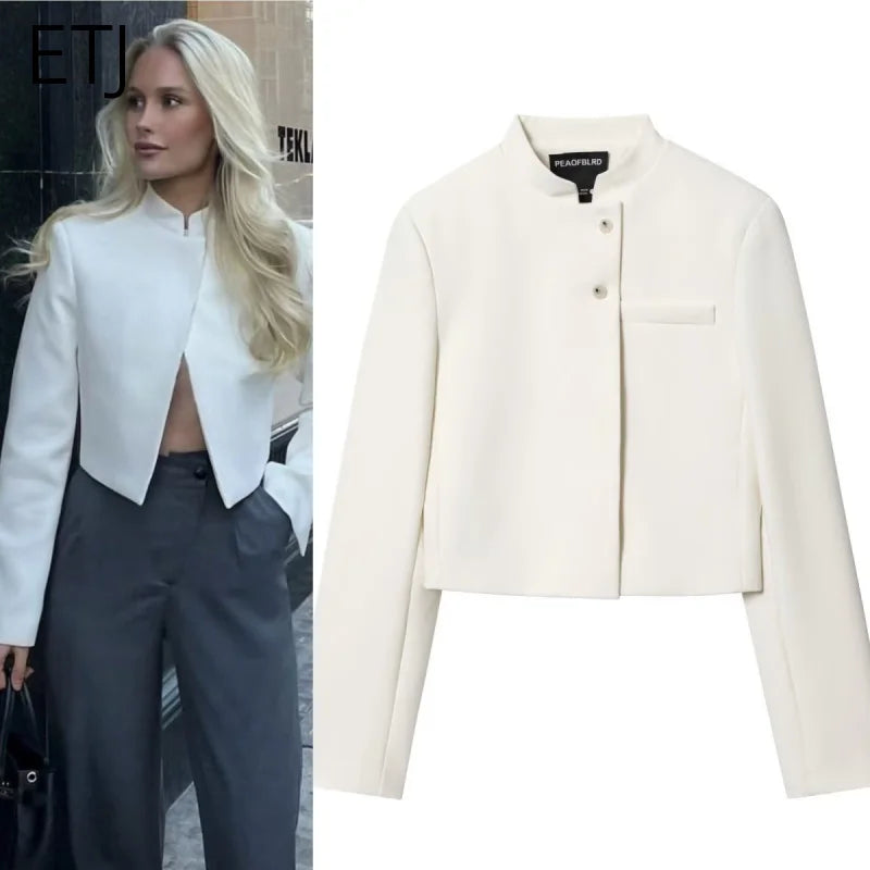 Eleganter Stehkragen Blazer in Weiß – Taillierter Business-Look