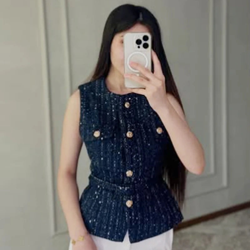 Elegante Ärmellose Strukturweste mit Knopfleiste – Modernes Slim-Fit Layering-Top